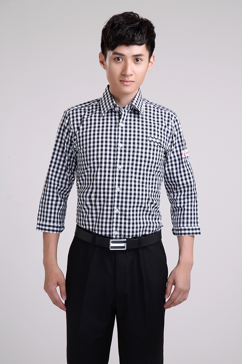 黑白純棉長(zhǎng)袖格子襯衣
