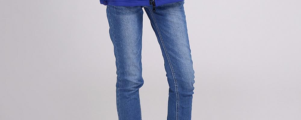 藍色和黃色的衛(wèi)衣外套那個好