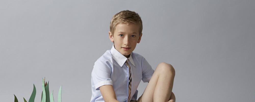 定做中學(xué)生校服的款式圖